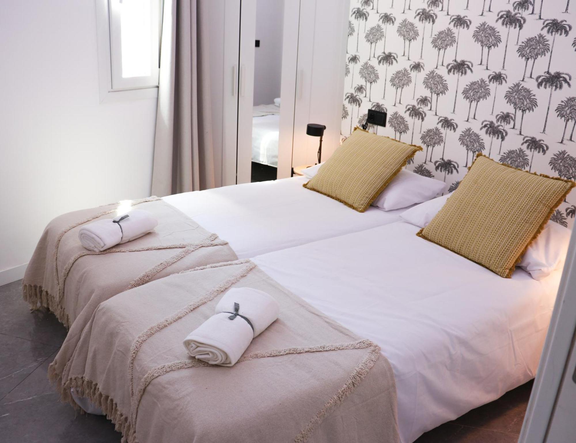 Torre Lll Apartment ตอร์เรโมลิโนส ภายนอก รูปภาพ