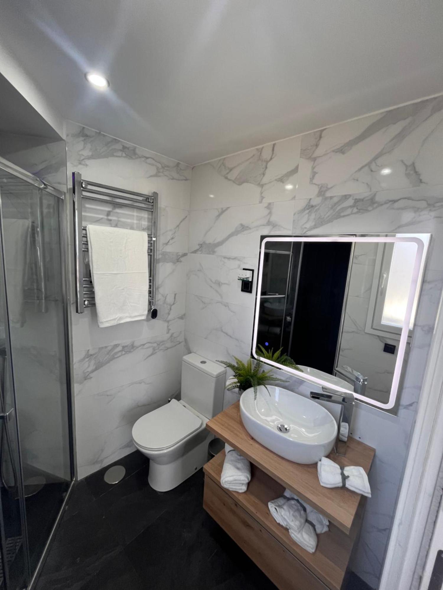 Torre Lll Apartment ตอร์เรโมลิโนส ภายนอก รูปภาพ